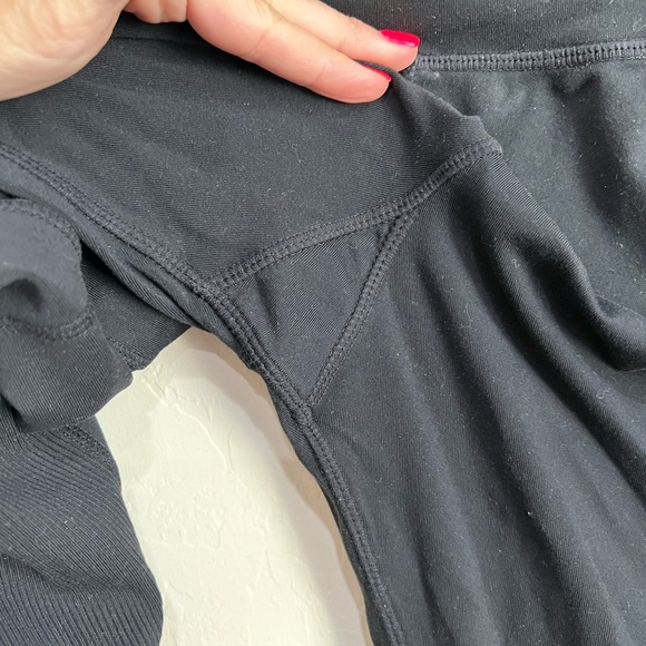 Athleta Excursion Tight Hybrid with Ribbing in Black, Size XS - Picture 7 of 9
